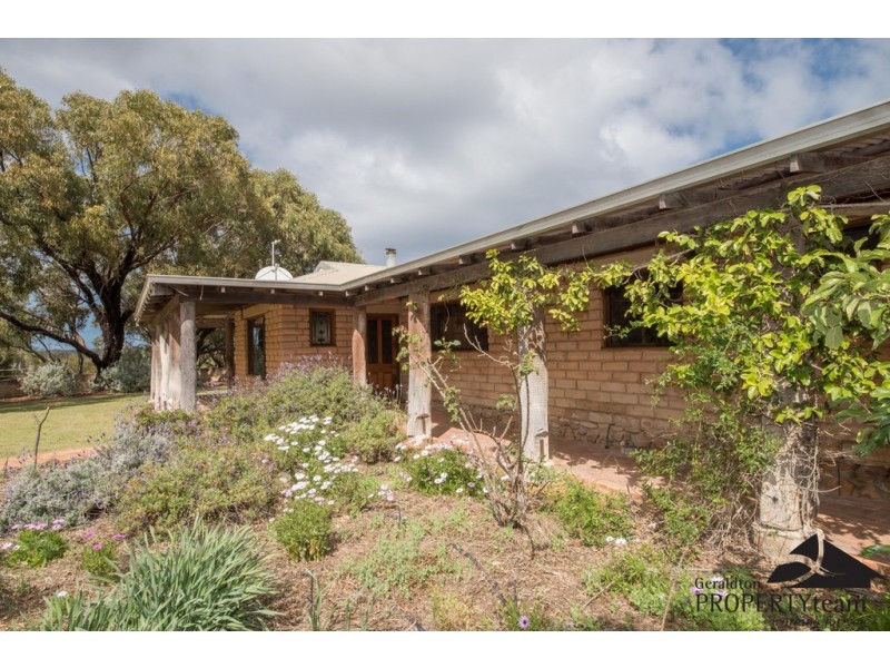 33 McConkey Road, Greenough WA 6532
