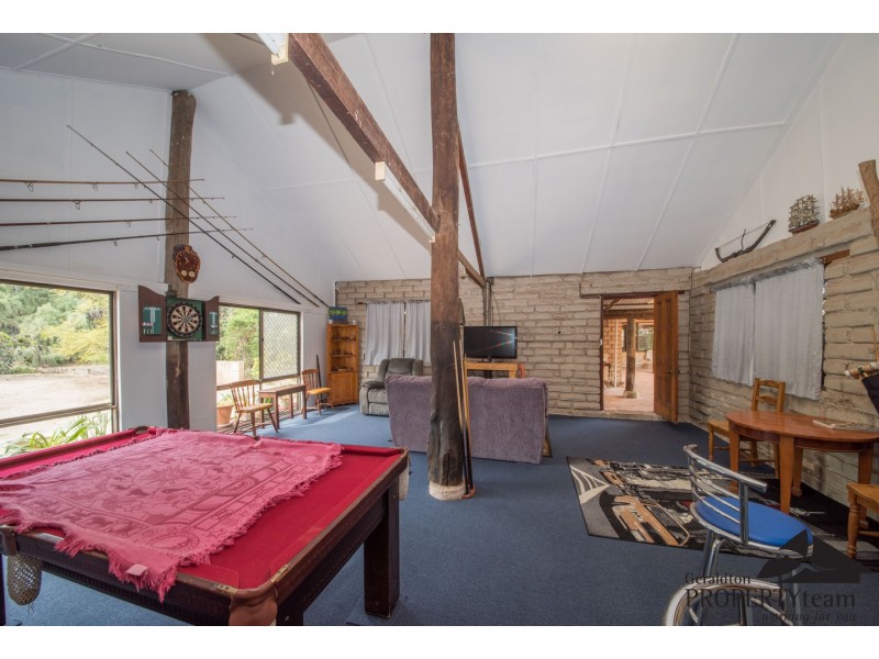 33 McConkey Road, Greenough WA 6532