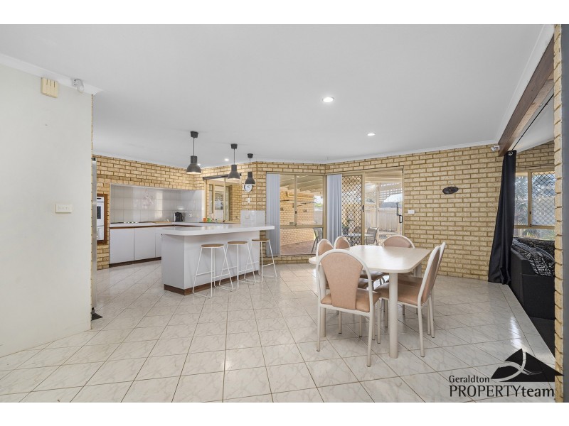 27 Glass Crescent, Mahomets Flats WA 6530