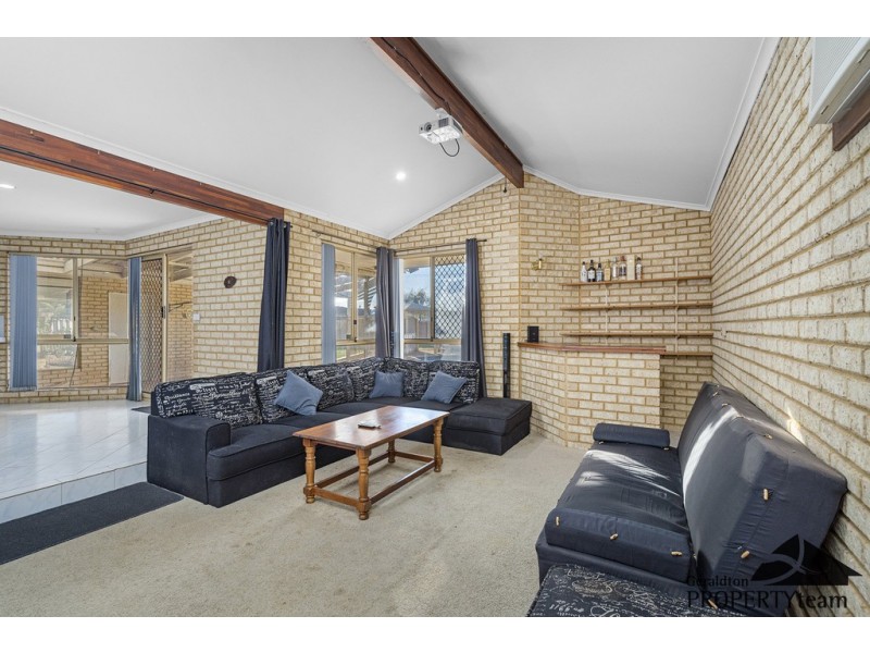 27 Glass Crescent, Mahomets Flats WA 6530