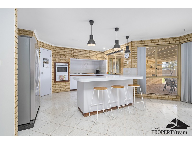 27 Glass Crescent, Mahomets Flats WA 6530