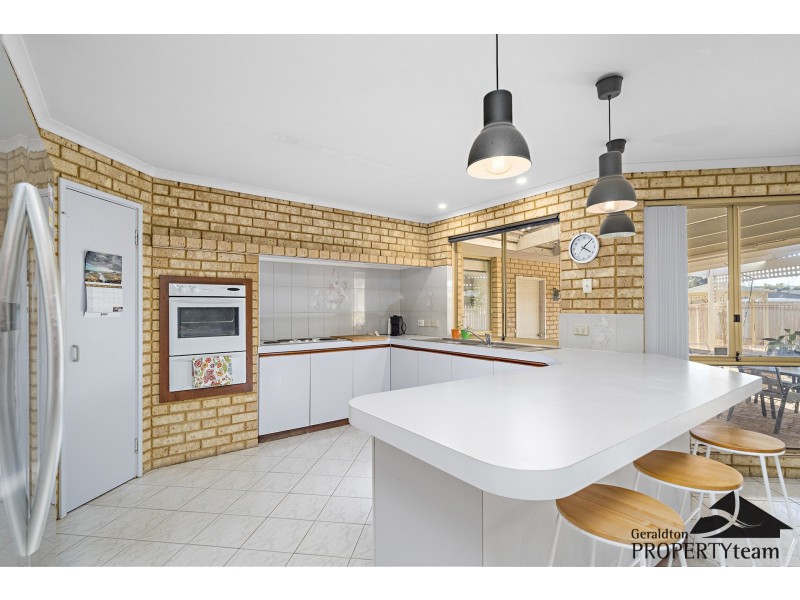 27 Glass Crescent, Mahomets Flats WA 6530