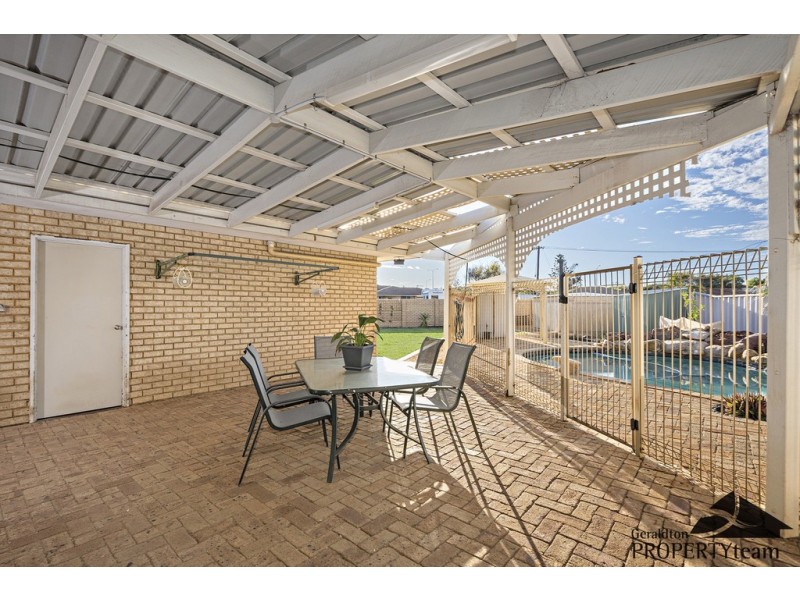 27 Glass Crescent, Mahomets Flats WA 6530