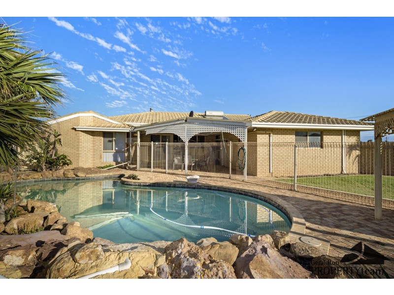 27 Glass Crescent, Mahomets Flats WA 6530
