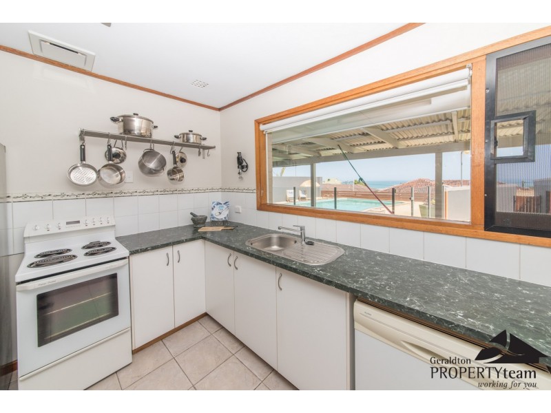 6 Maidstone Street, Mount Tarcoola WA 6530