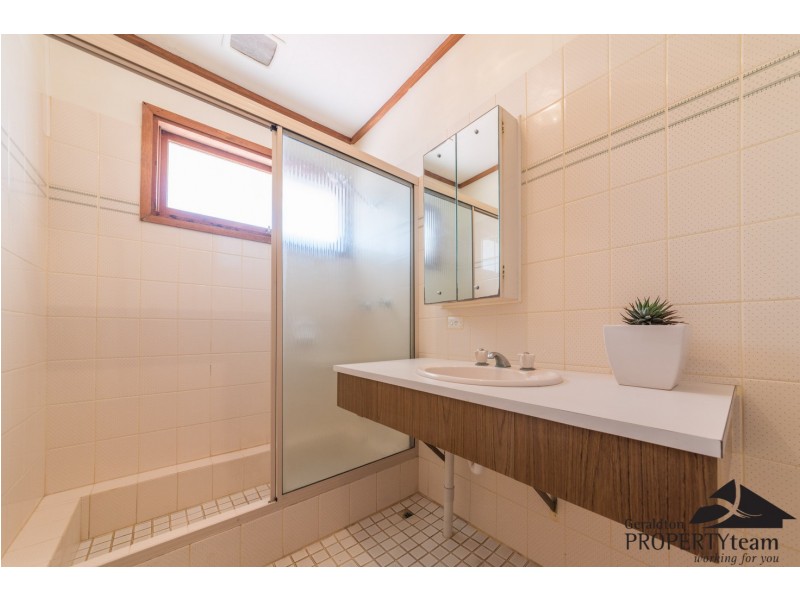 6 Maidstone Street, Mount Tarcoola WA 6530