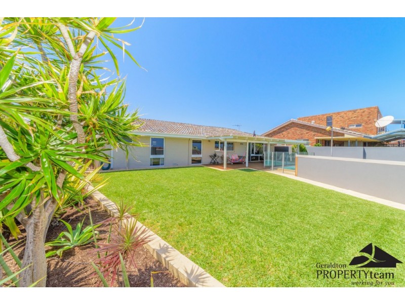 6 Maidstone Street, Mount Tarcoola WA 6530