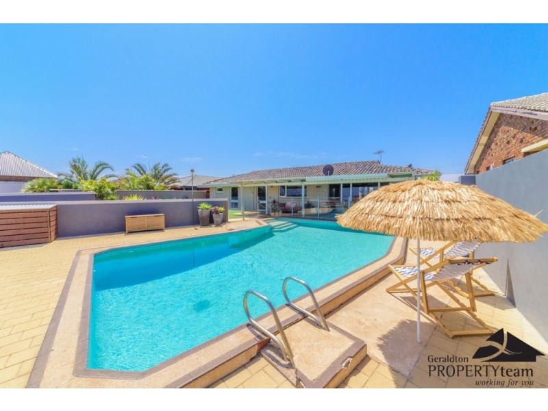 6 Maidstone Street, Mount Tarcoola WA 6530