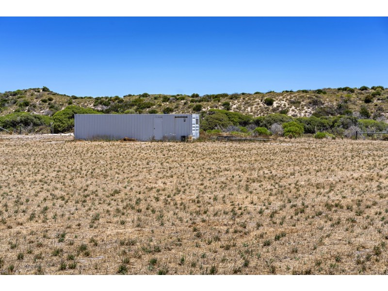 13 African Reef Boulevard, Greenough WA 6532