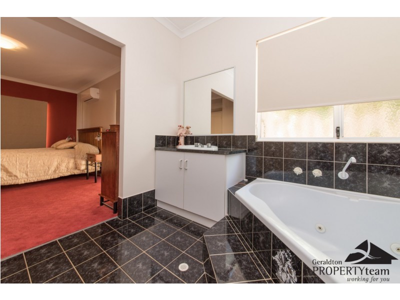 13 River Drive, Cape Burney WA 6532