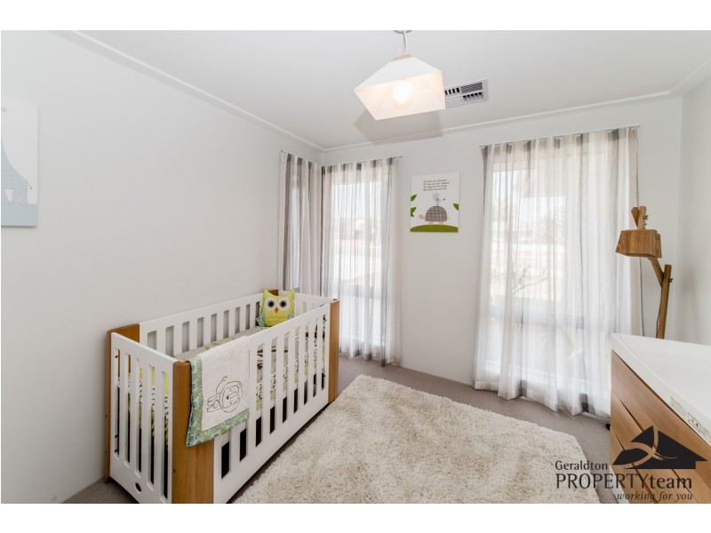 215 Chapman Valley Road, Waggrakine WA 6530