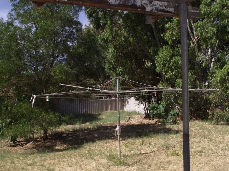 8 Armstrong Street, Dongara WA 6525