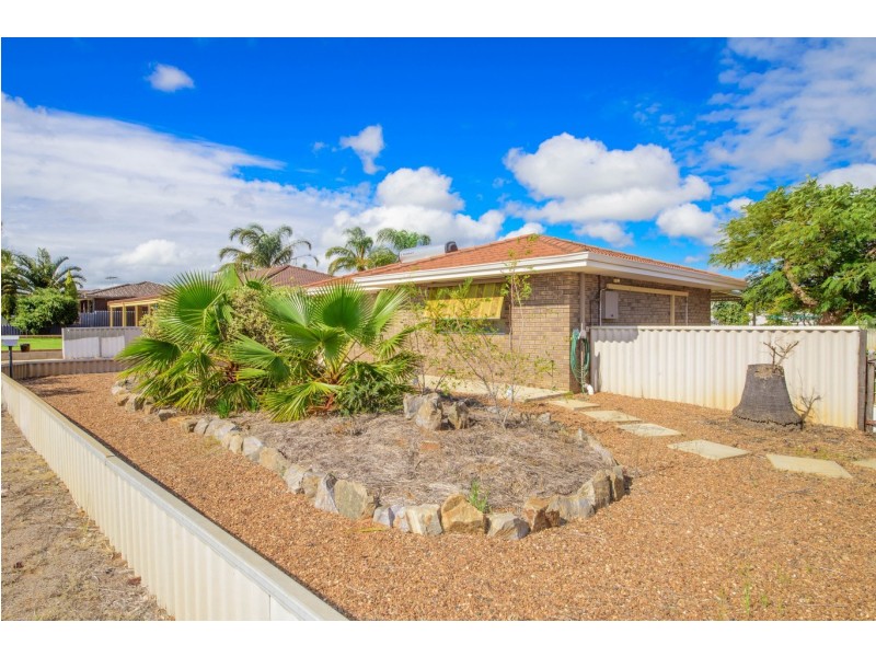 4 Pinyali Way, Waggrakine WA 6530