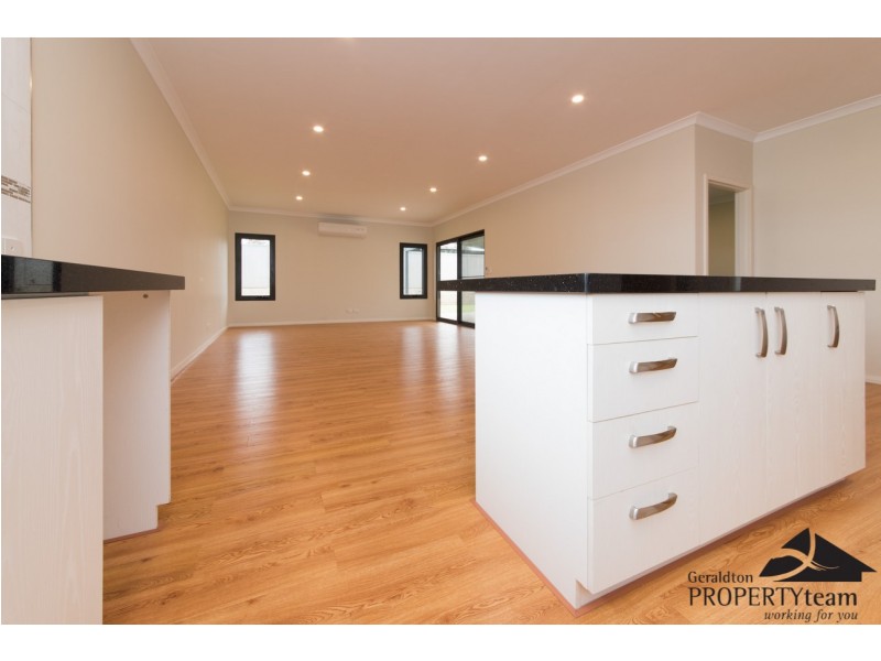 21 Periwinkle Street, Drummond Cove WA 6532