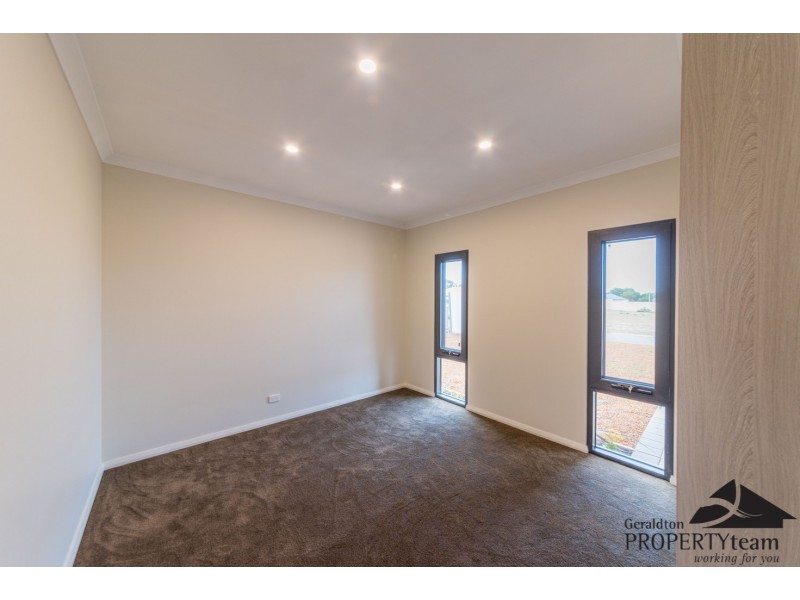 21 Periwinkle Street, Drummond Cove WA 6532