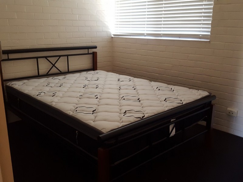 2/230 Seventh Street, Wonthella WA 6530