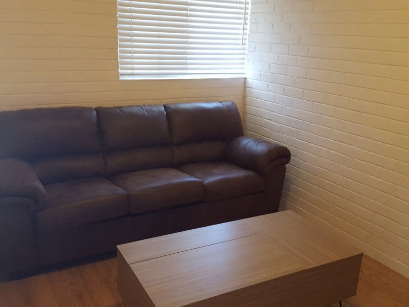 2/230 Seventh Street, Wonthella WA 6530