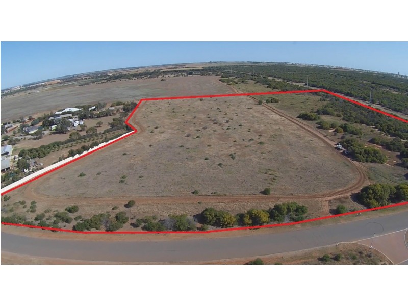 Lot 27 Moloney Street, Utakarra WA 6530