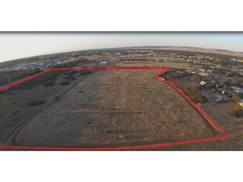 Lot 27 Moloney Street, Utakarra WA 6530