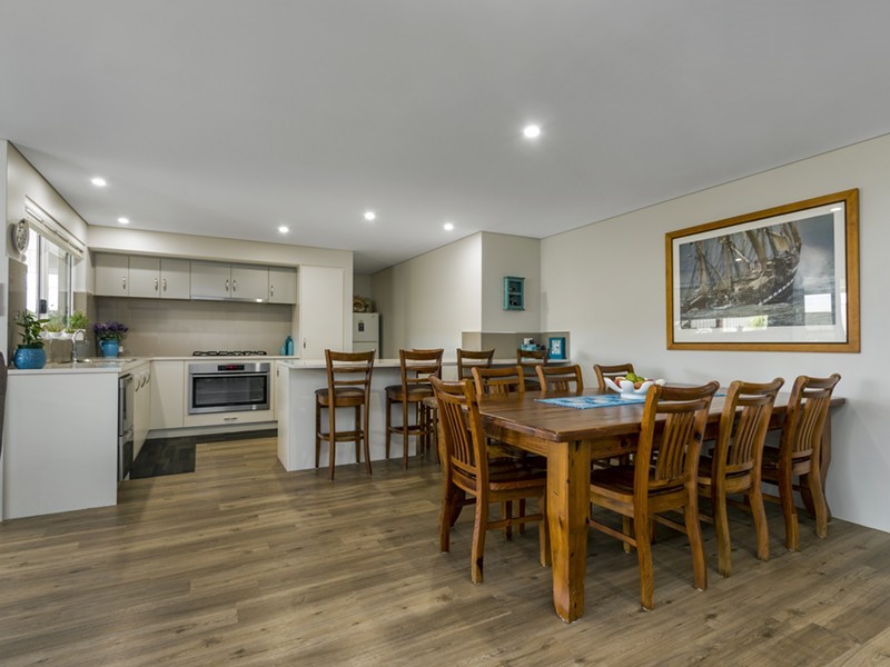 20 Peak Street, Drummond Cove WA 6532