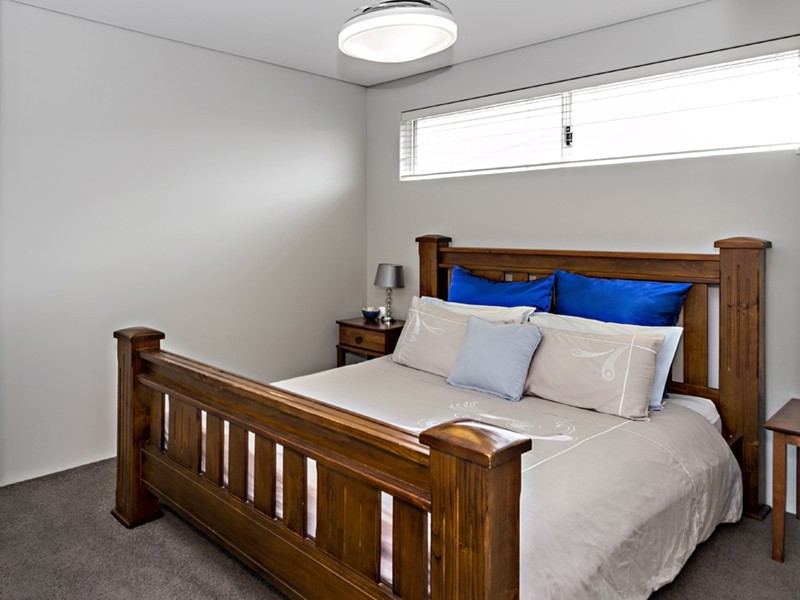 20 Peak Street, Drummond Cove WA 6532