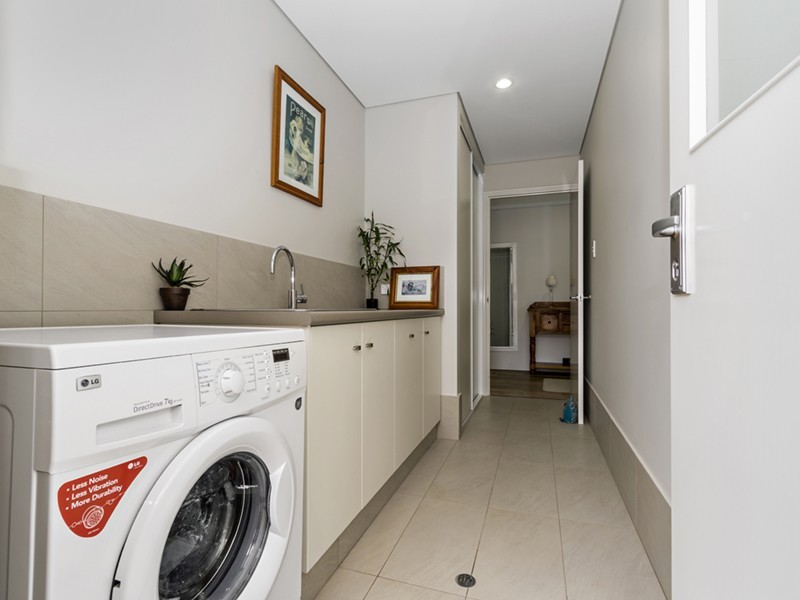 20 Peak Street, Drummond Cove WA 6532