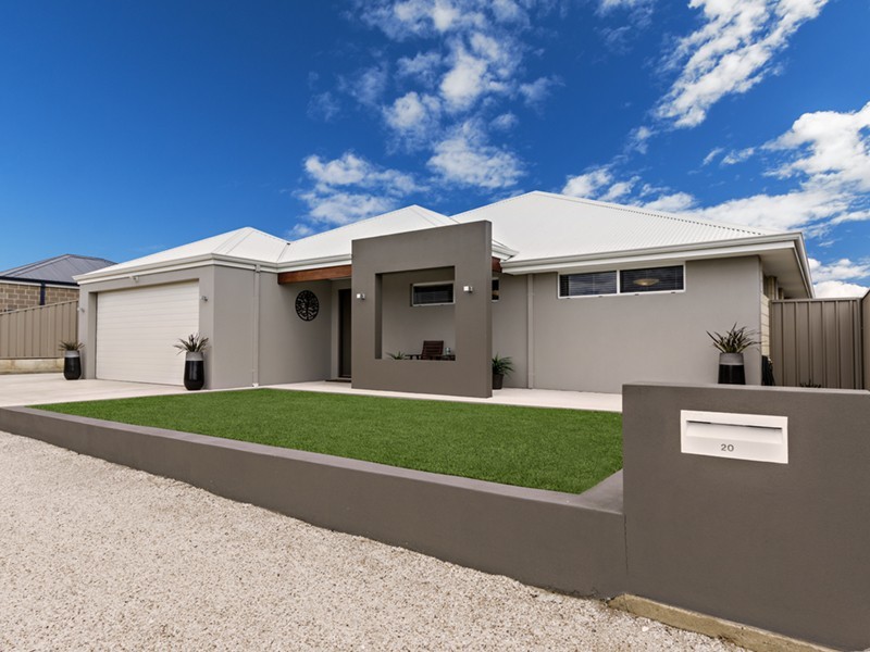 20 Peak Street, Drummond Cove WA 6532