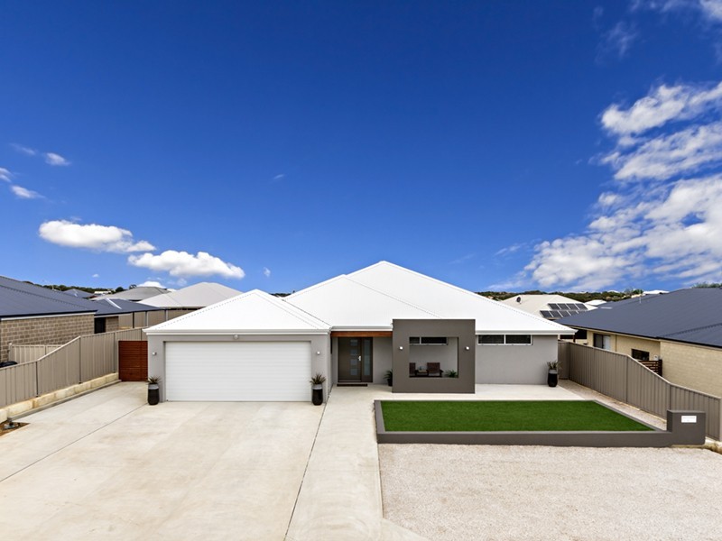 20 Peak Street, Drummond Cove WA 6532