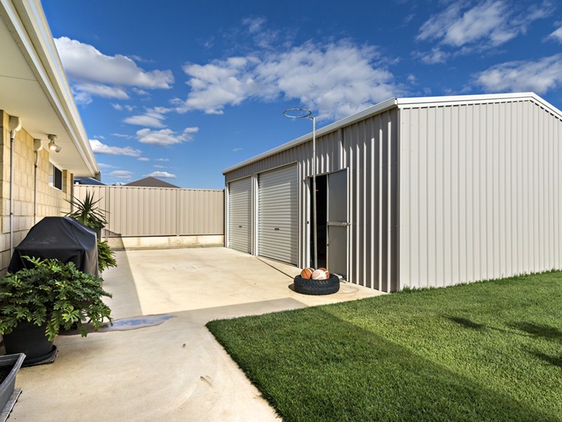 20 Peak Street, Drummond Cove WA 6532