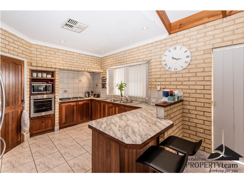 41 Eakins Crescent, Wandina WA 6530