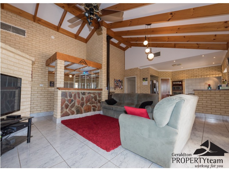 41 Eakins Crescent, Wandina WA 6530