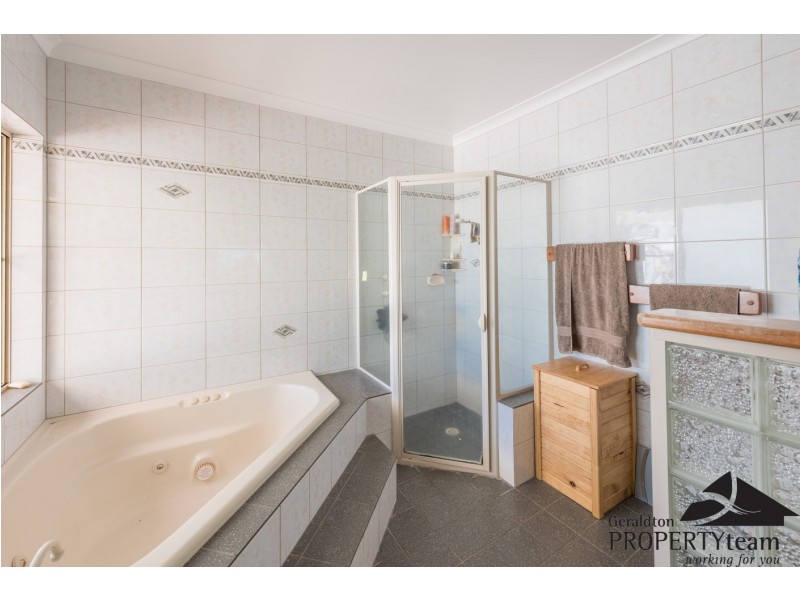 41 Eakins Crescent, Wandina WA 6530