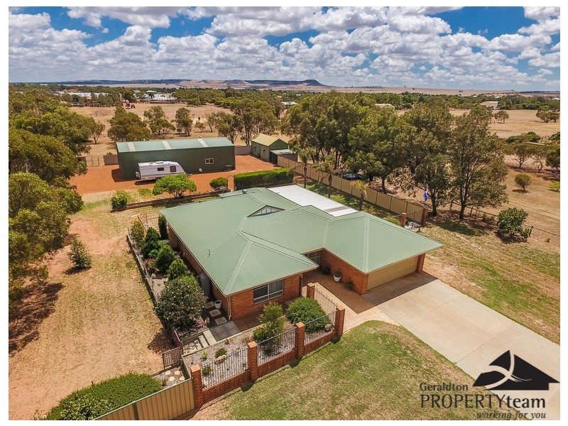 12 Dressage Circle, Deepdale WA 6532