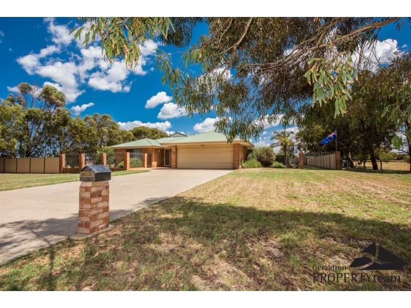 12 Dressage Circle, Deepdale WA 6532