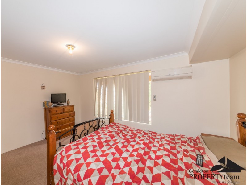 8 Auger Green, Wandina WA 6530