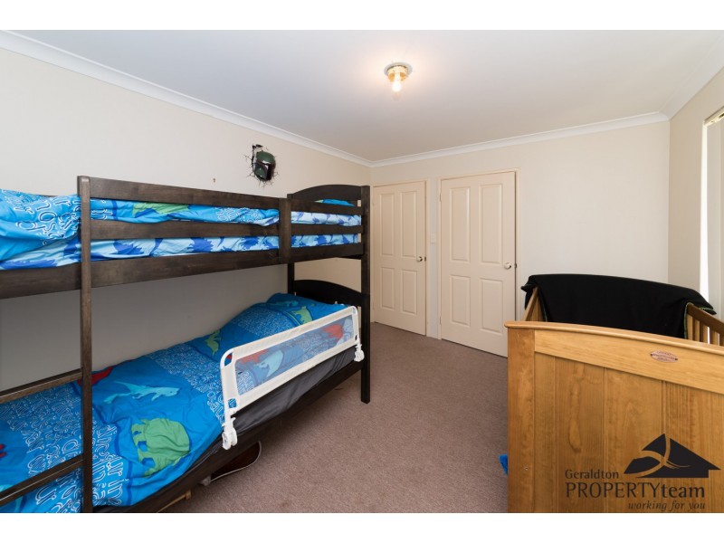 8 Auger Green, Wandina WA 6530