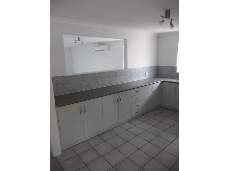 3/271 Third Street, Wonthella WA 6530