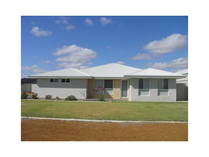11 Wanda Circle, Wandina WA 6530
