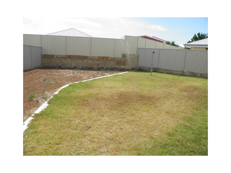 11 Wanda Circle, Wandina WA 6530