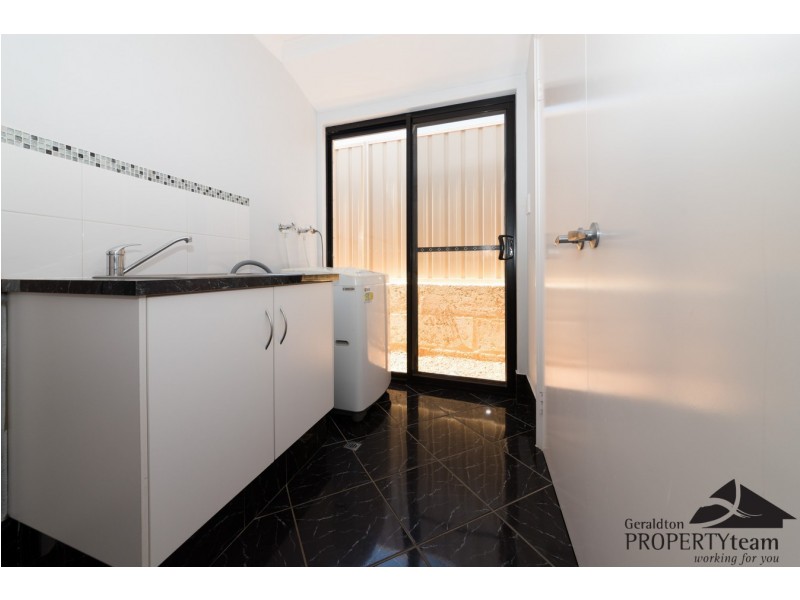 16 Rosapark Boulevard, Webberton WA 6530