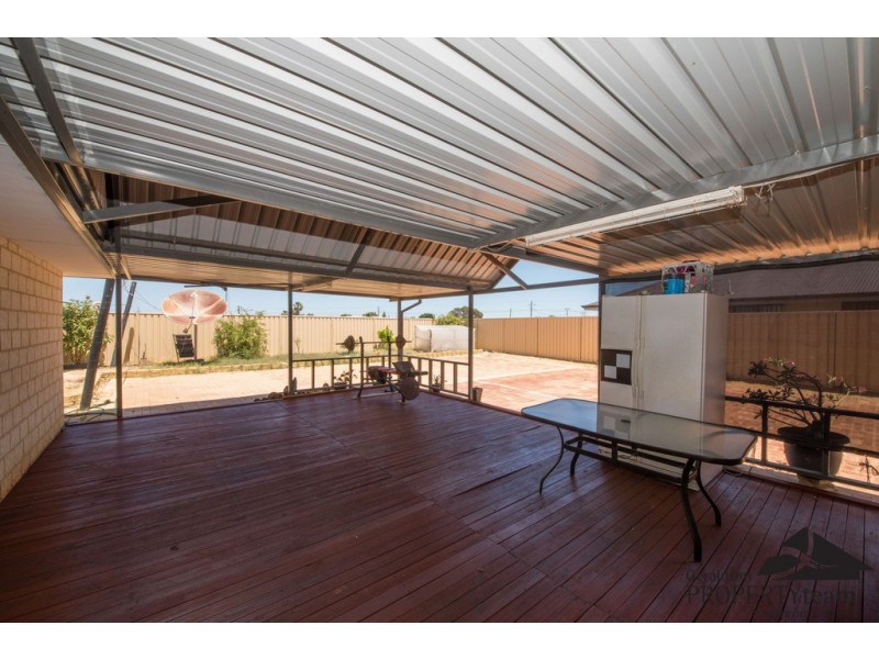 16 Rosapark Boulevard, Webberton WA 6530