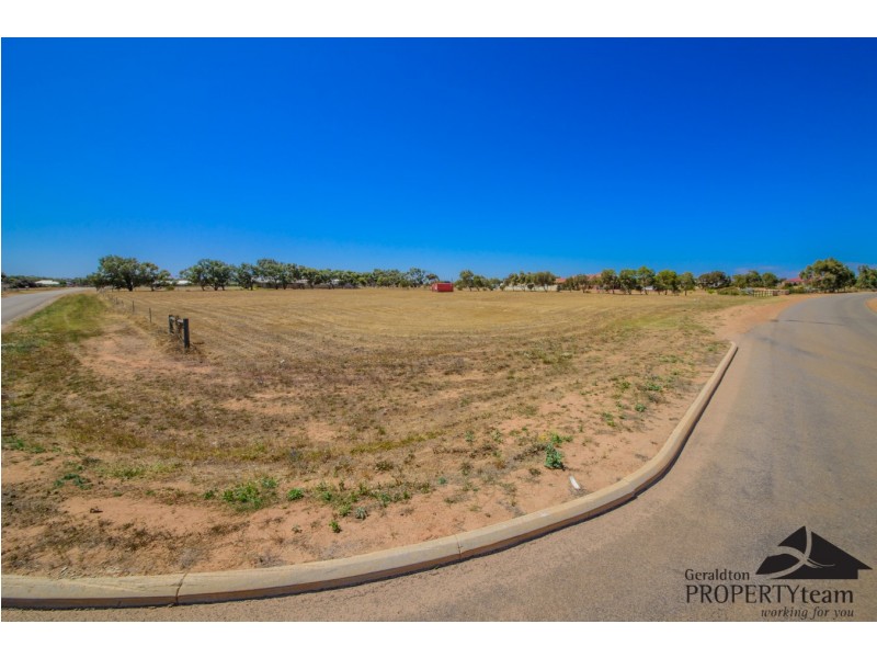 9 Eastlyn Drive, Deepdale WA 6532