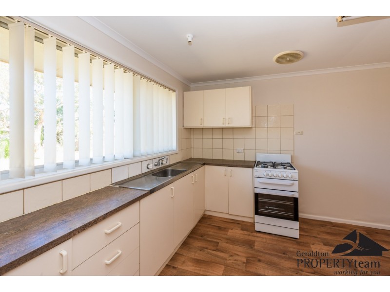 18 Adelaide Street, Waggrakine WA 6530