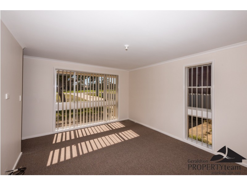 18 Adelaide Street, Waggrakine WA 6530