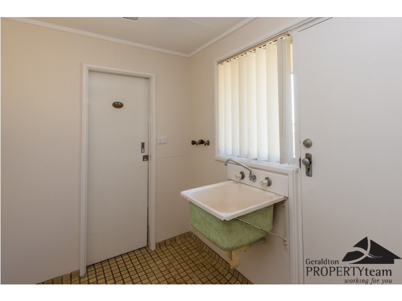 18 Adelaide Street, Waggrakine WA 6530