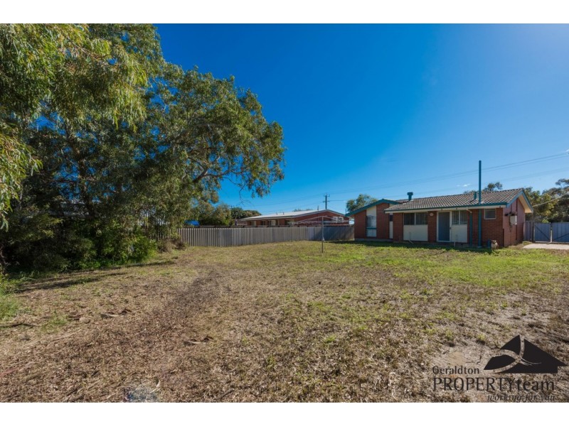 18 Adelaide Street, Waggrakine WA 6530