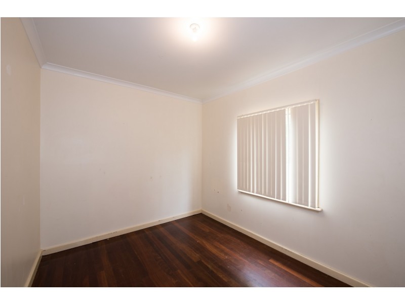 14 Whitfield Street, Beachlands WA 6530