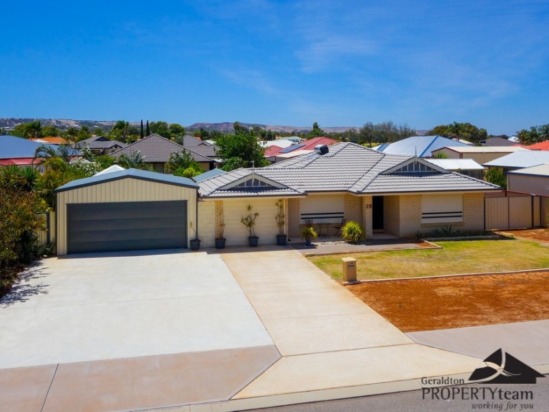28 Wahn Avenue, Waggrakine WA 6530