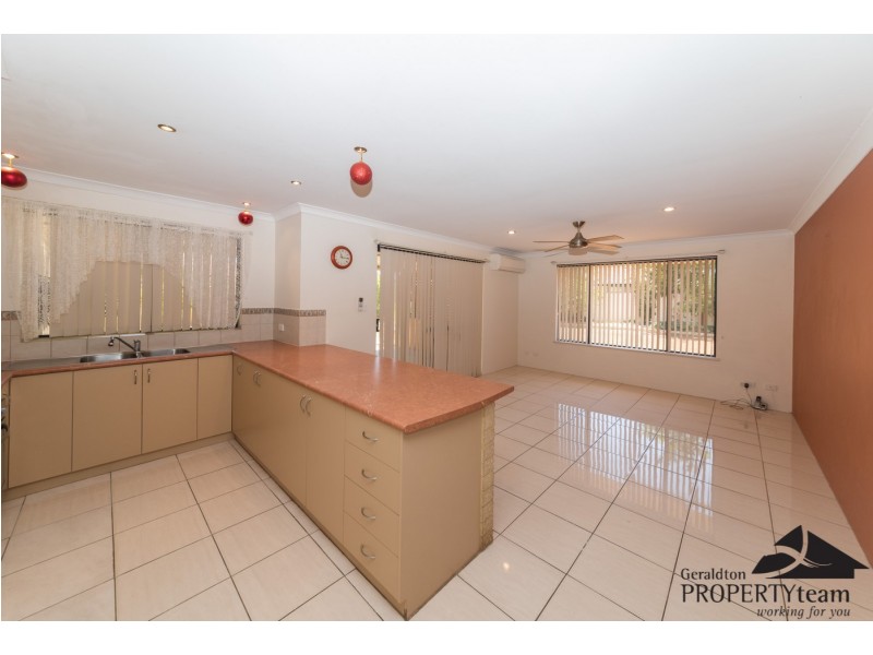 28 Wahn Avenue, Waggrakine WA 6530