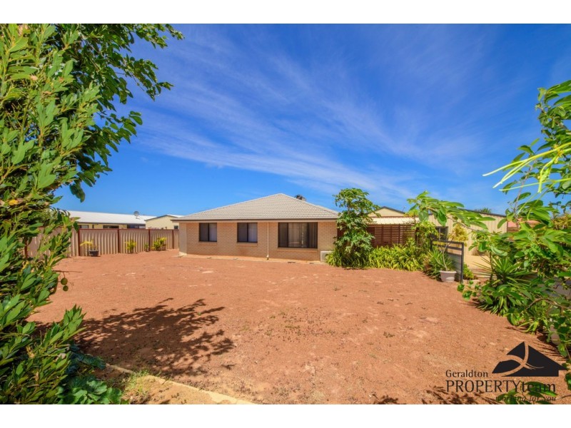 28 Wahn Avenue, Waggrakine WA 6530